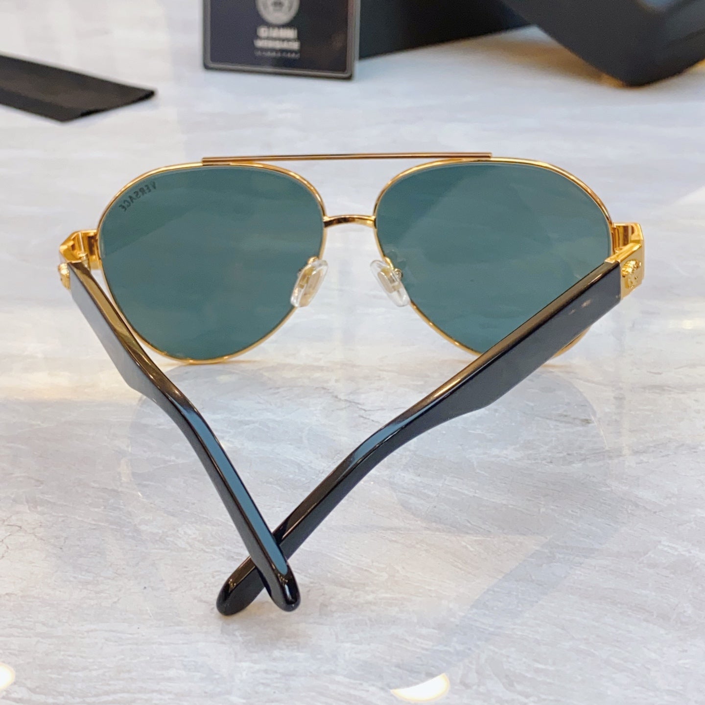 High end fashionable pilot sunglasses