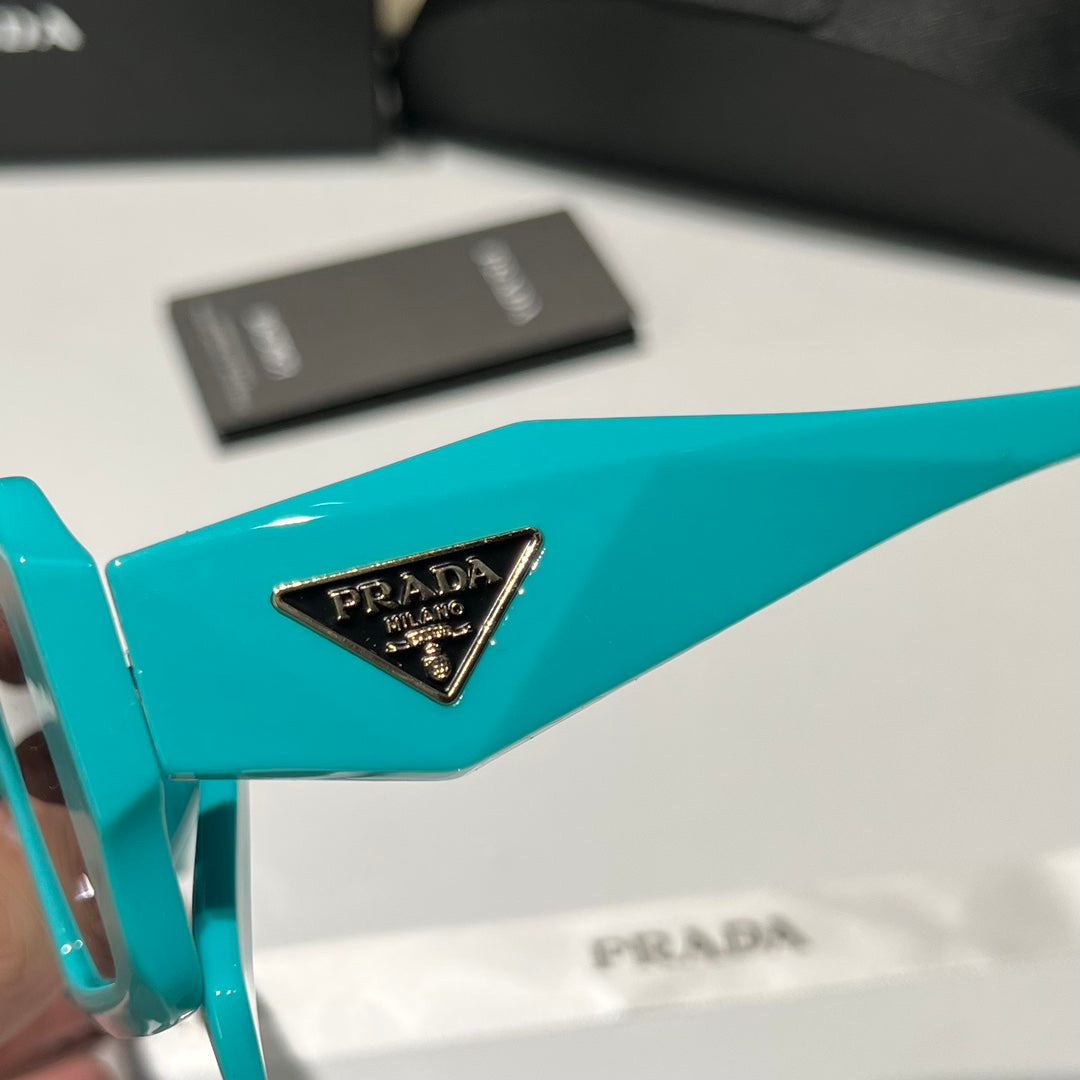 4 Colors Fashion Sunglassesâ8899