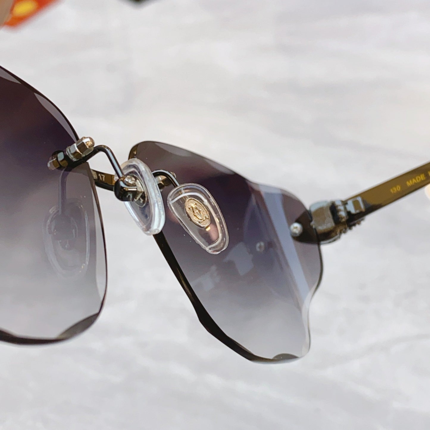 Unique semi full cut high-end sunglasses