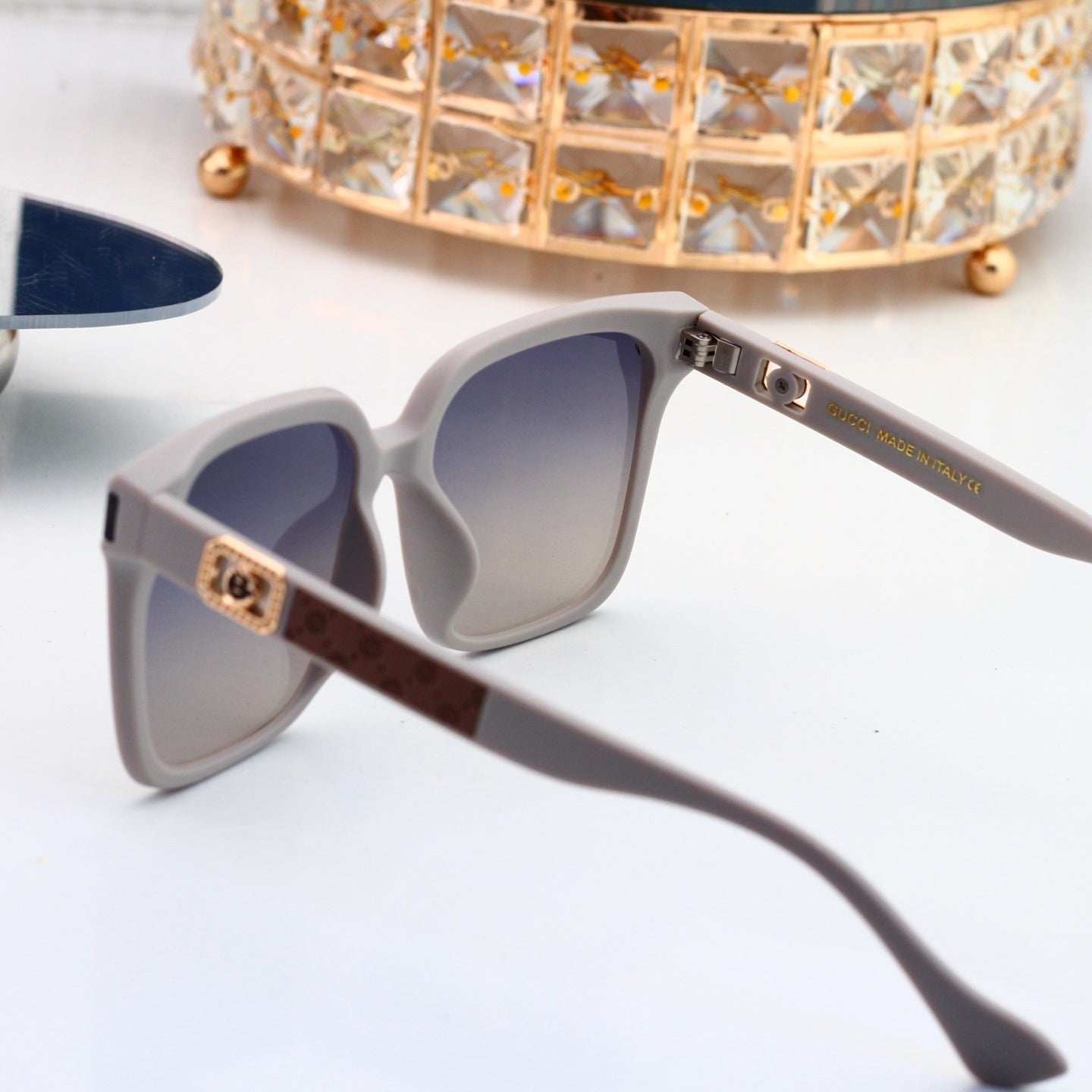 4 Colors Fashion Sunglassesā4029