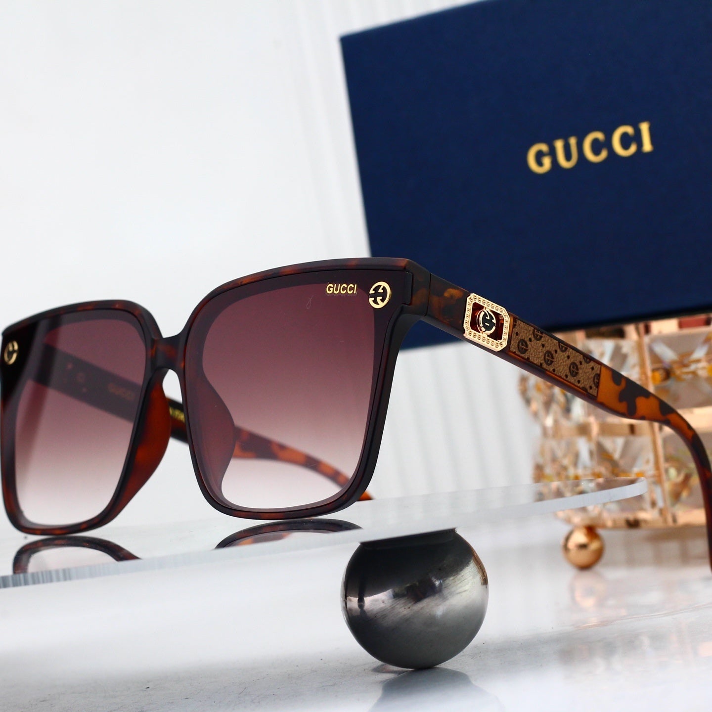 4 Colors Fashion Sunglassesā4029