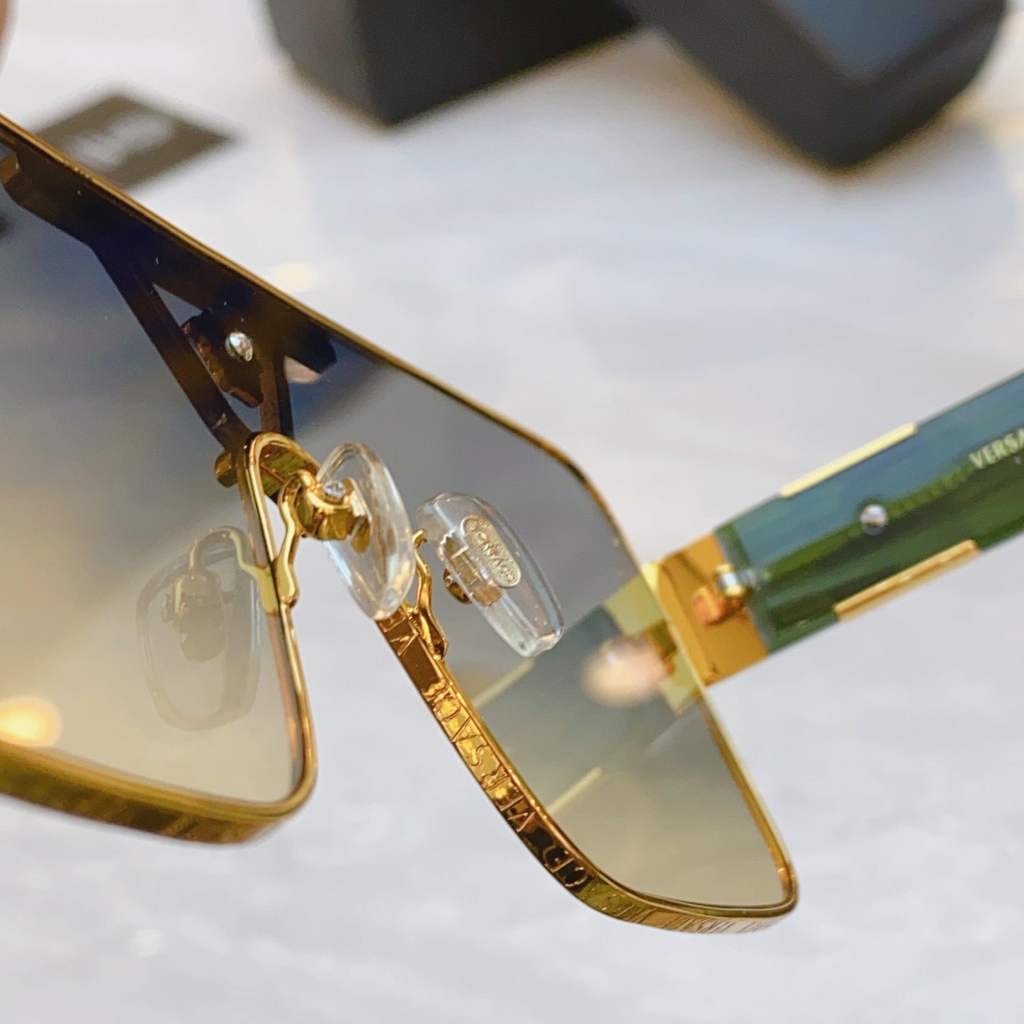 High end gradient color fashion paired with sunglasses