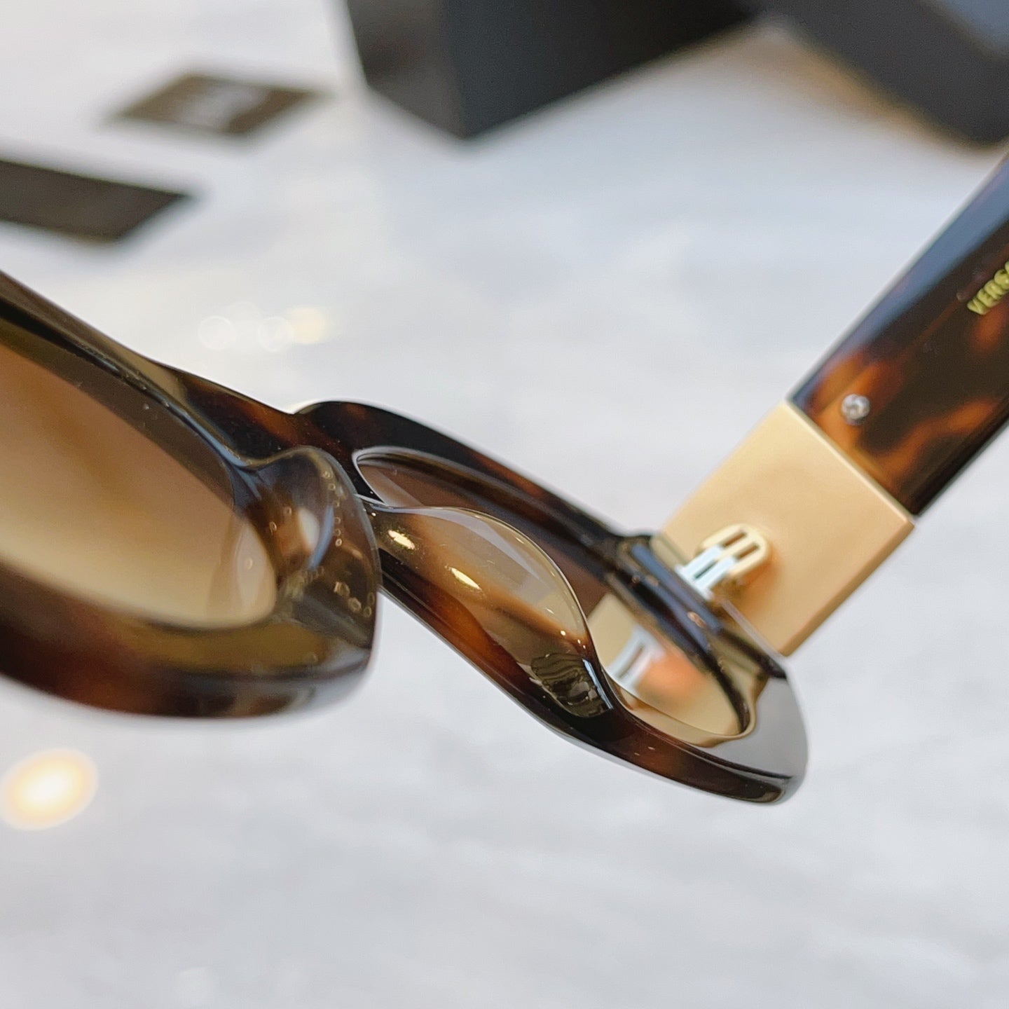 Unique irregular circular frame high-end sunglasses