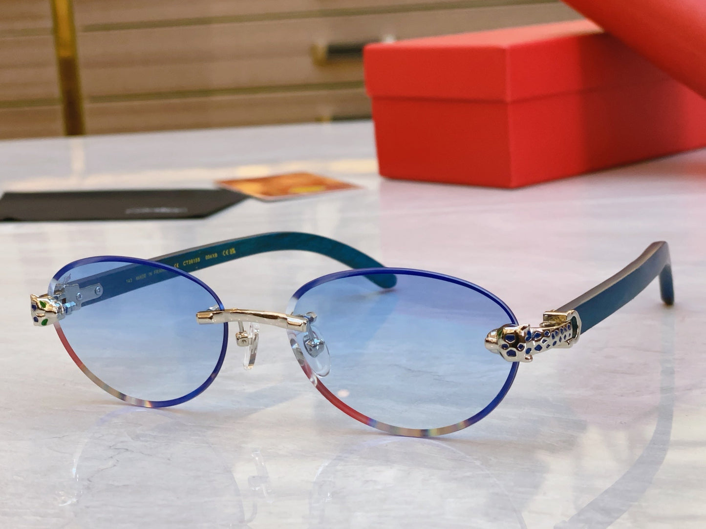 Unique precision cutting high-end leopard sunglasses