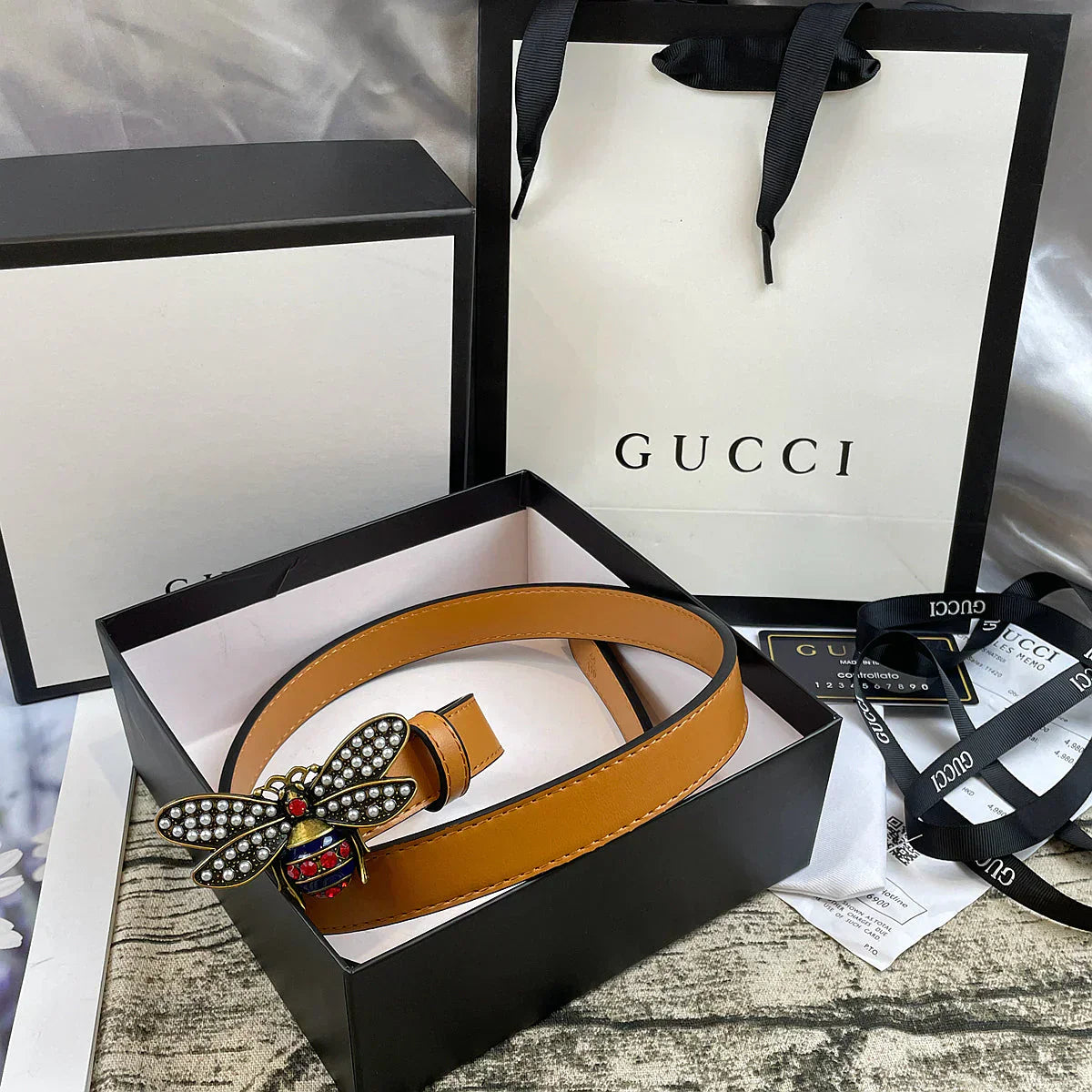 4 Colors bee lychee pattern double-sided belt