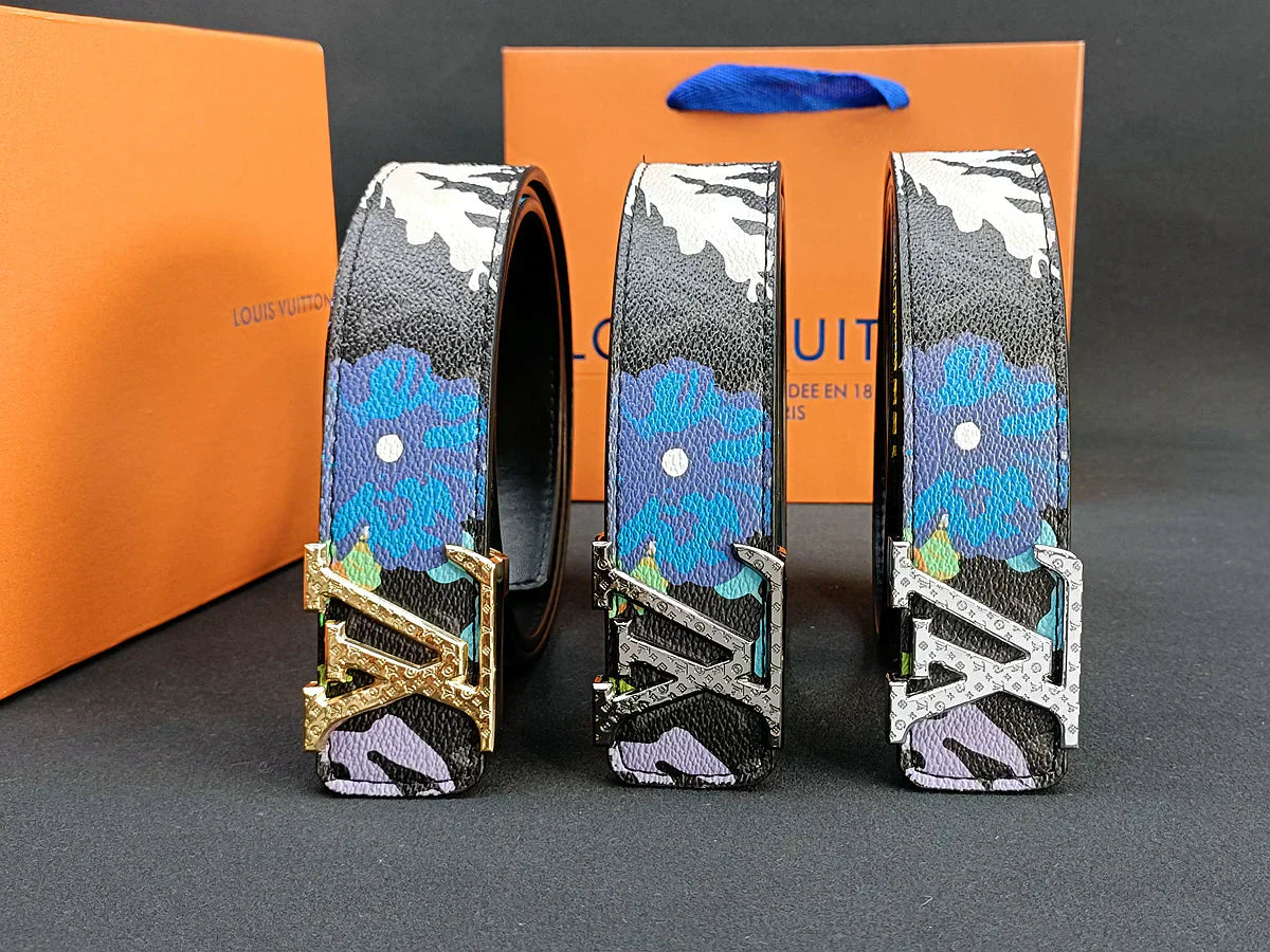 3 Colors four-leaf clover graffiti carved belt