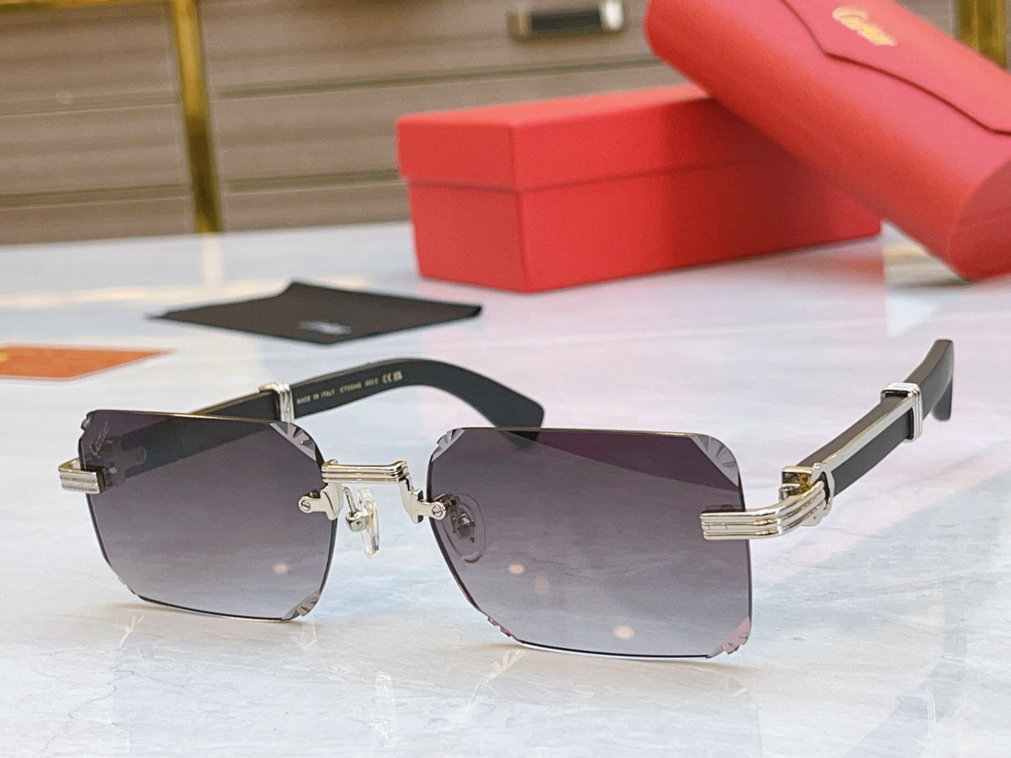 Unique precision cutting high-end sunglasses