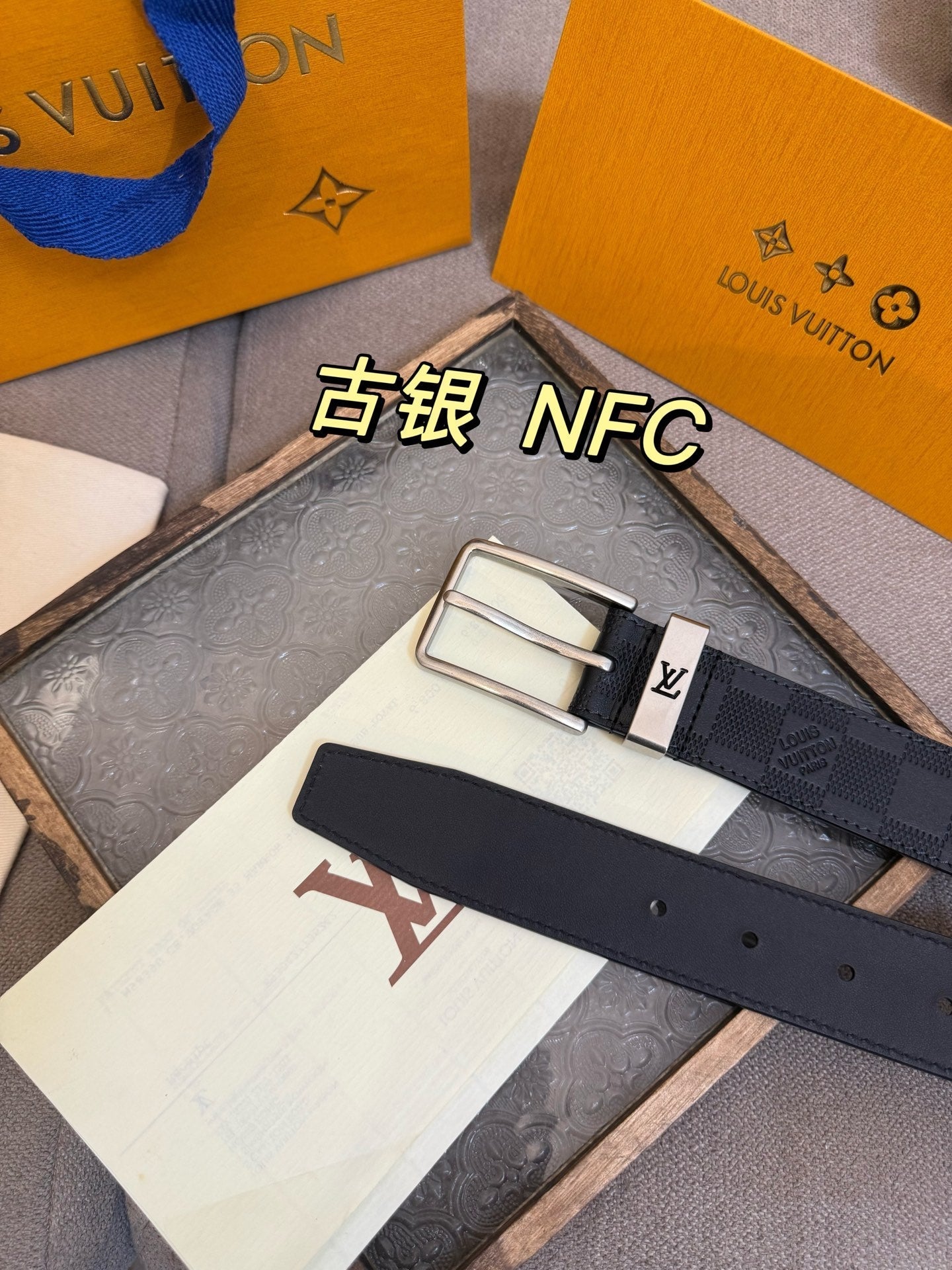 Top layer cowhide checkered silver belt 3.5cm