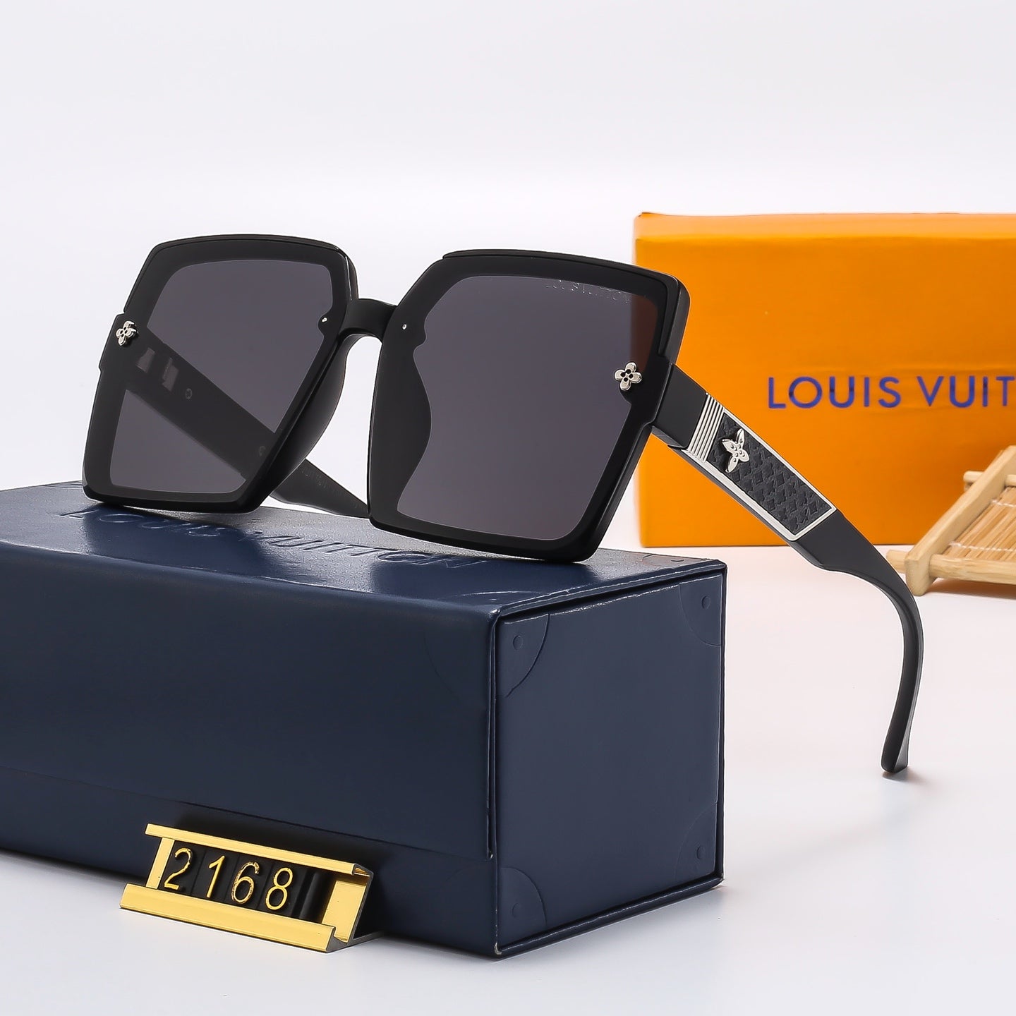 4 Colors Fashion Sunglassesâ2168