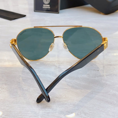 High end fashionable pilot sunglasses