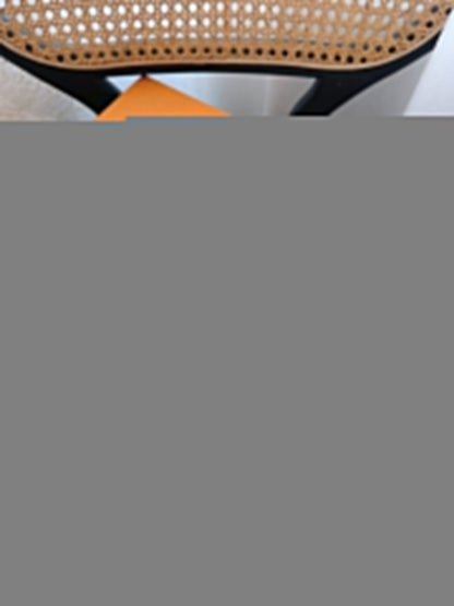 Reversible leather and hardware belt