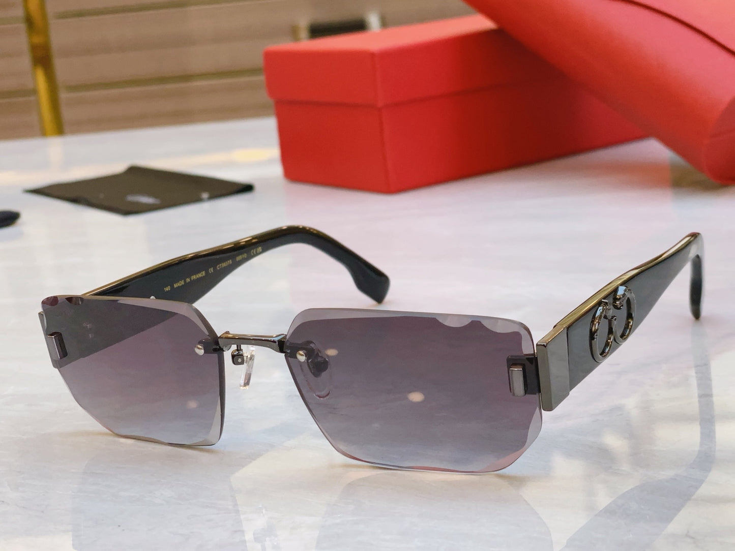 High-end Frameless design precision cutting sunglasses