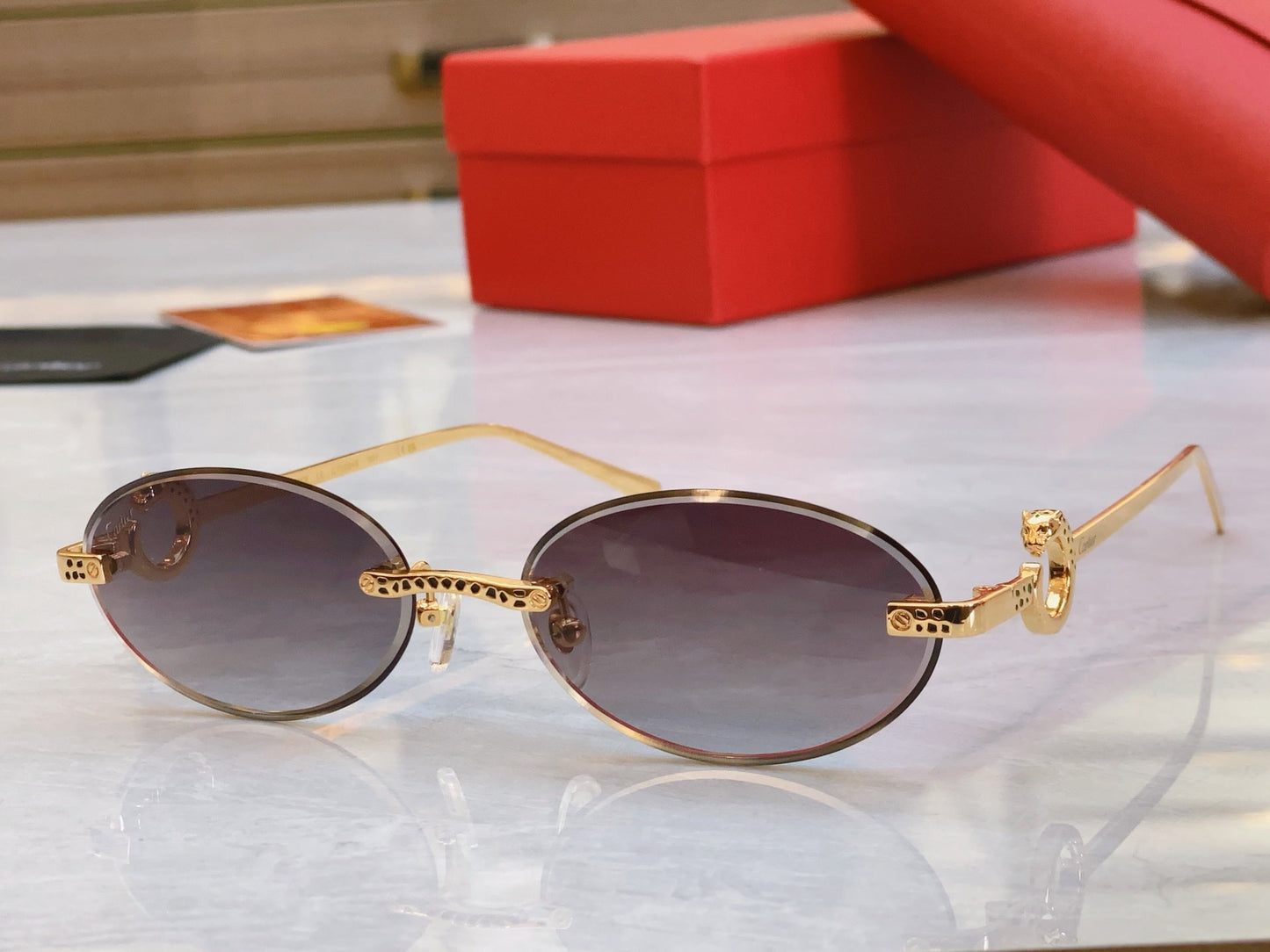 Creative carving high-end leopard oval sunglasses