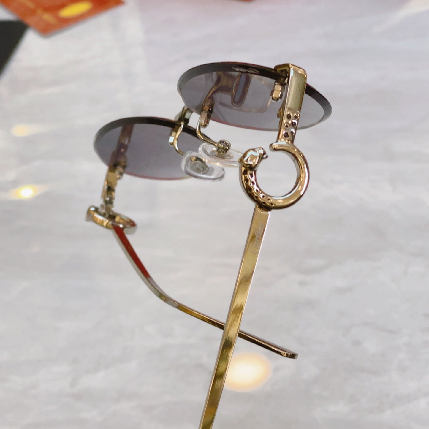 Creative carving high-end leopard oval sunglasses