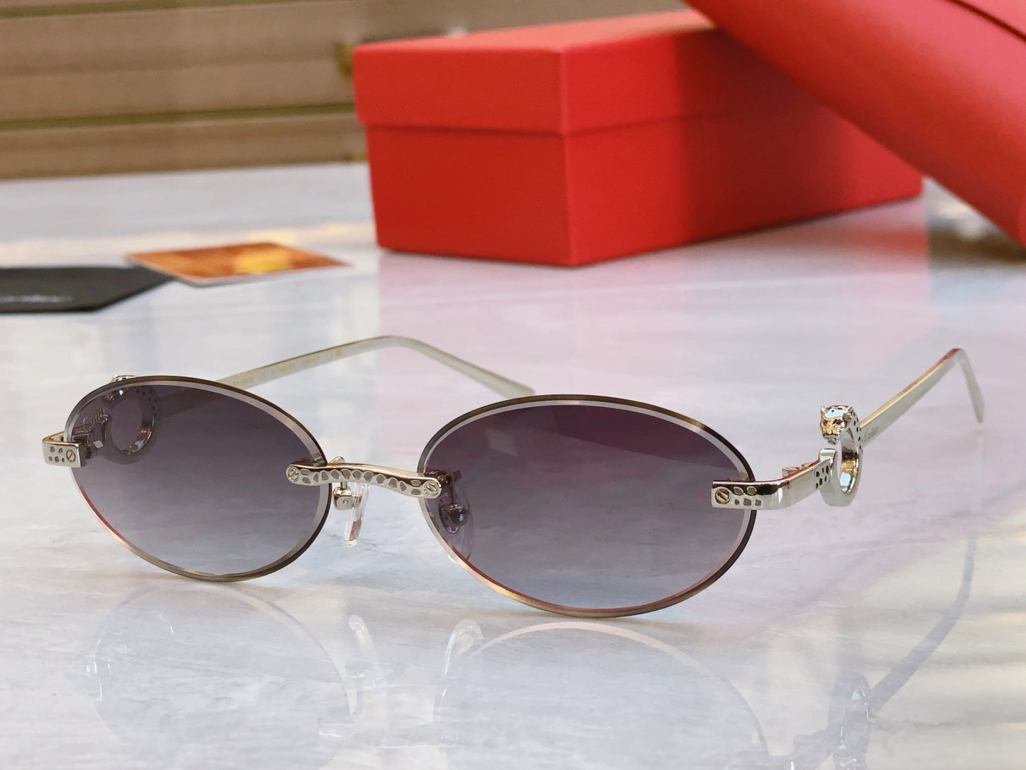 Creative carving high-end leopard oval sunglasses