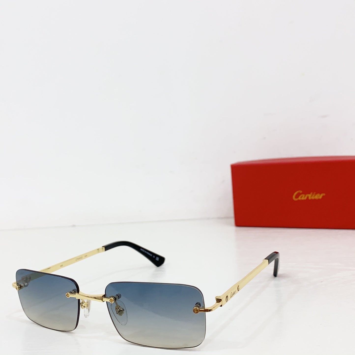 Classic Premium Brushed Sunglasses - 7 Colors