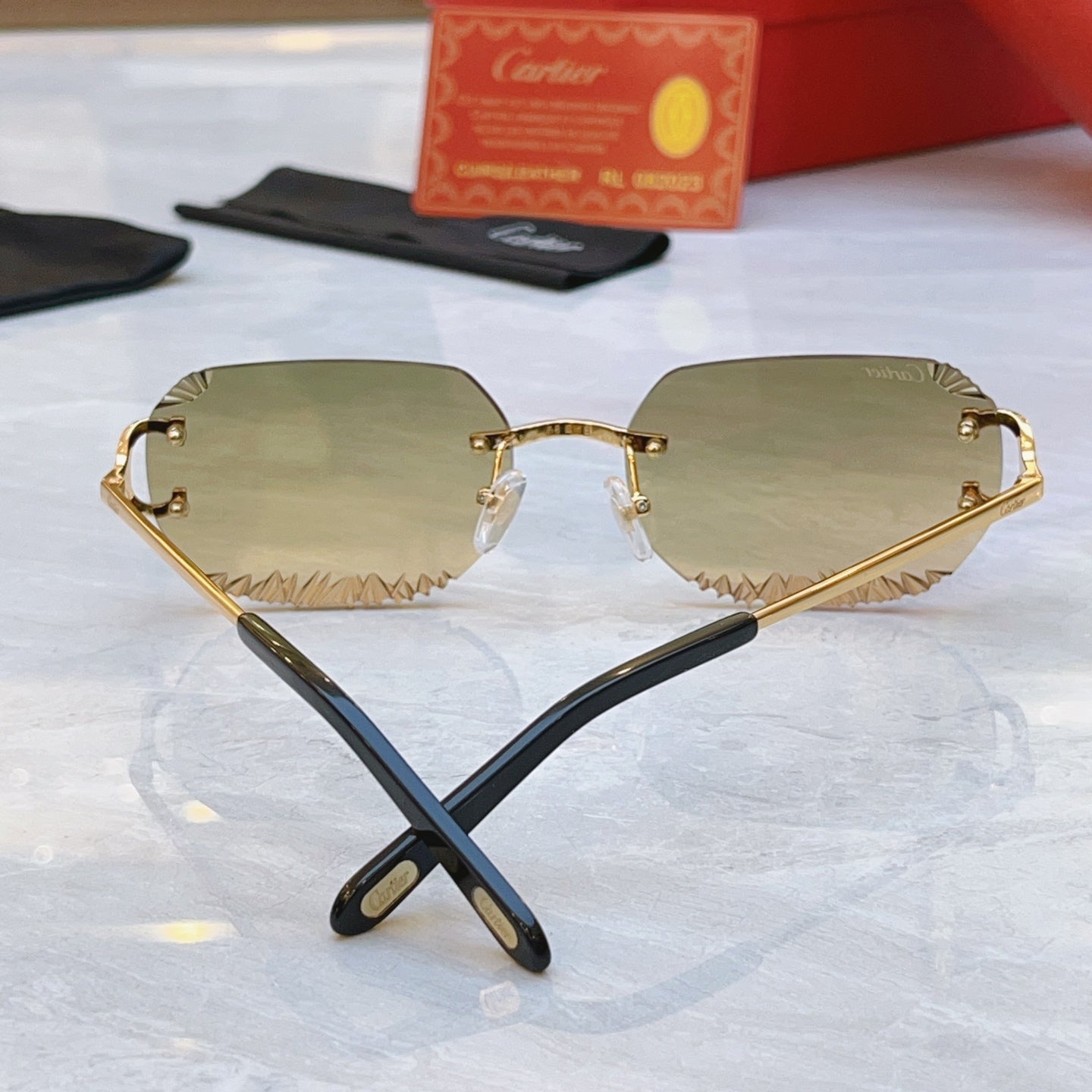 High end classic precision cut quadrilateral sunglasses