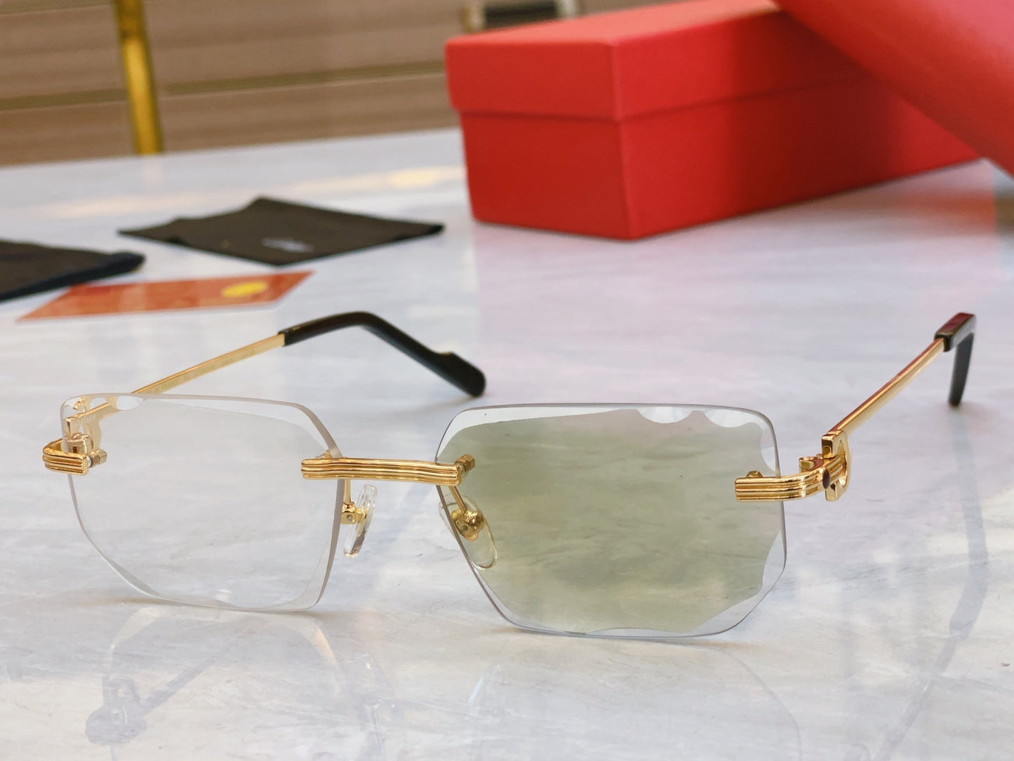 High end creative Precision cutting color changing sunglasses ﻿