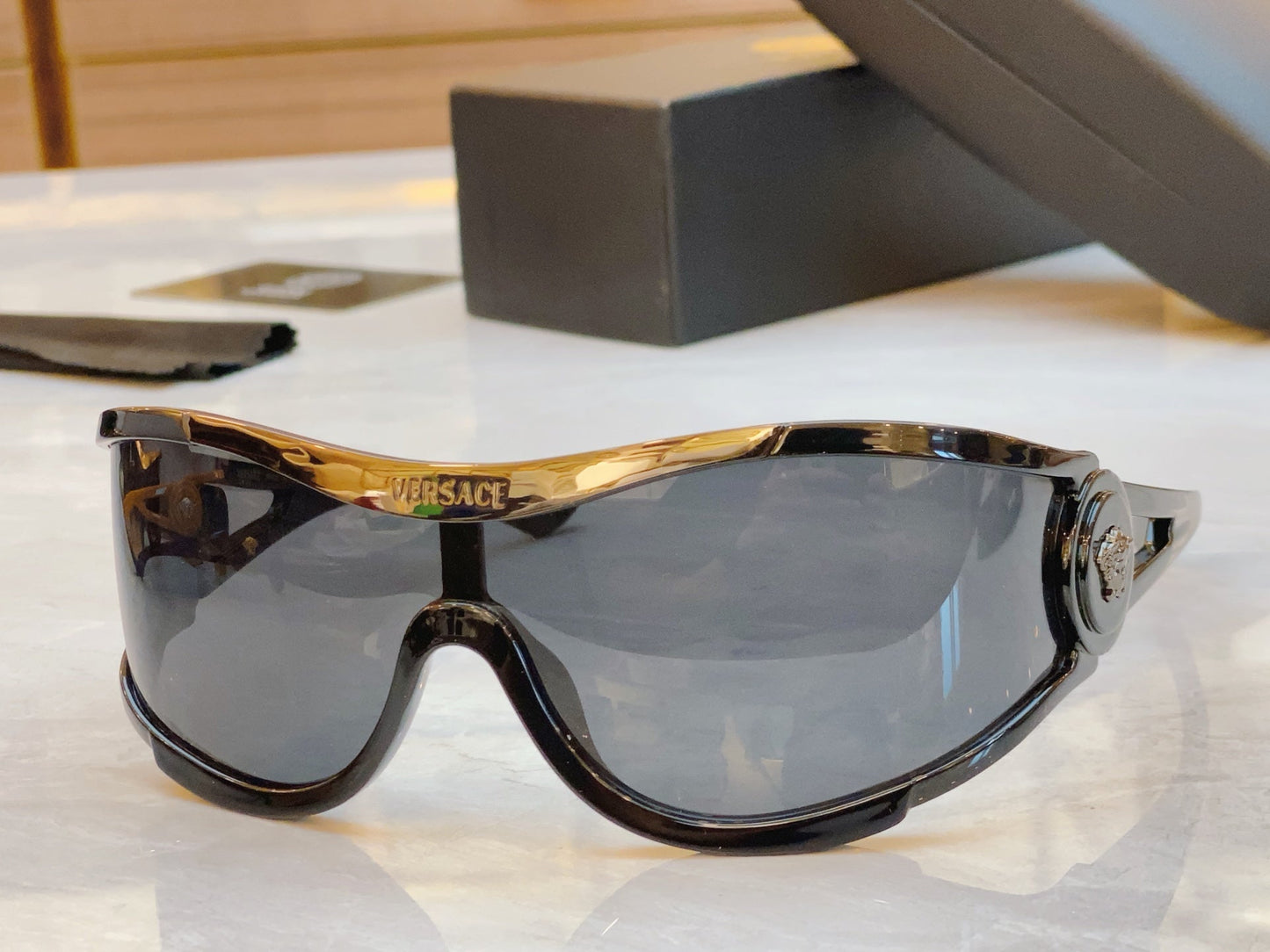 Classic retro punk high-end sunglasses