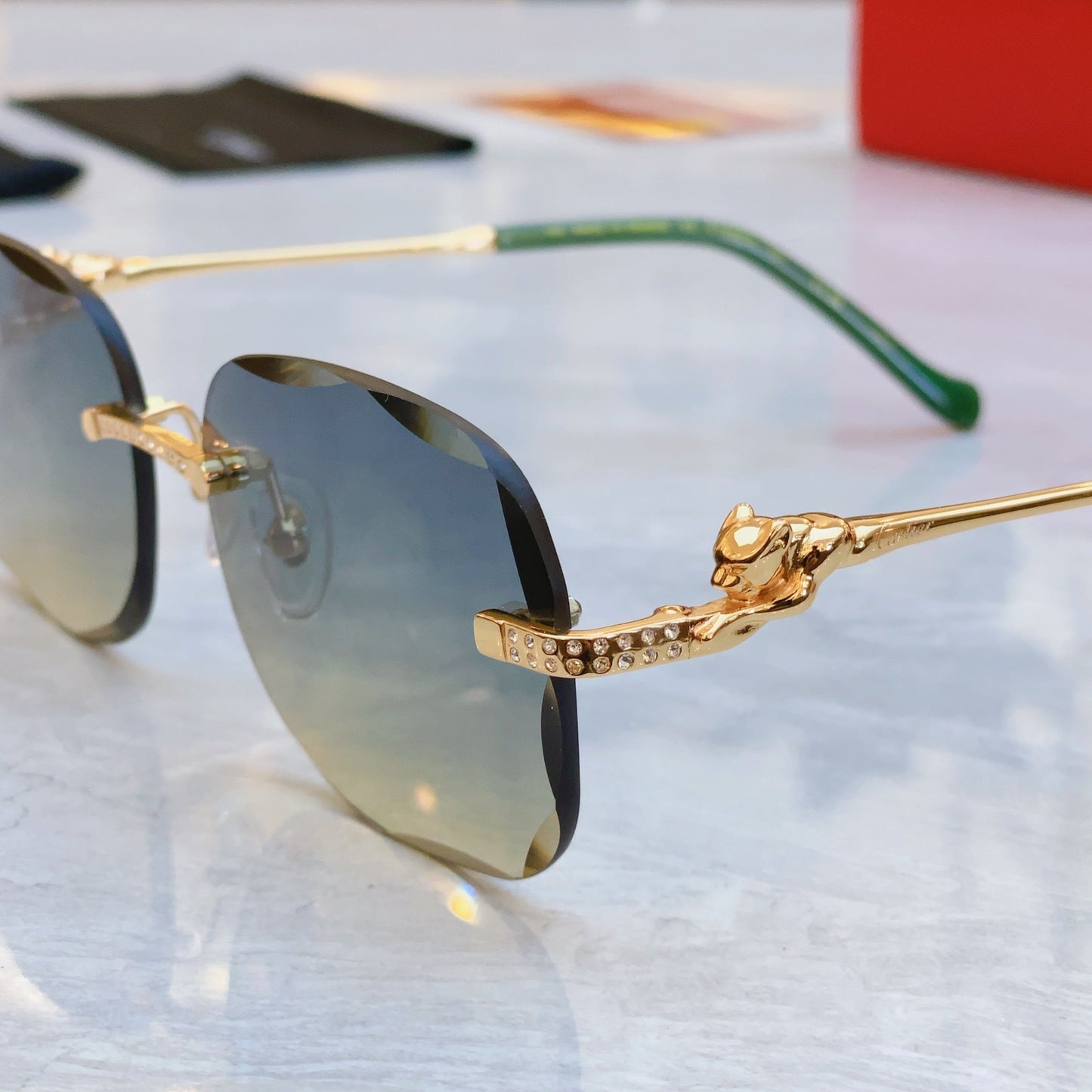 Precision creative cutting high-end sunglasses