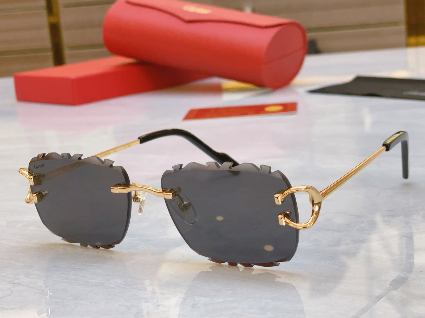 Unique cutting design frameless high-end sunglasses