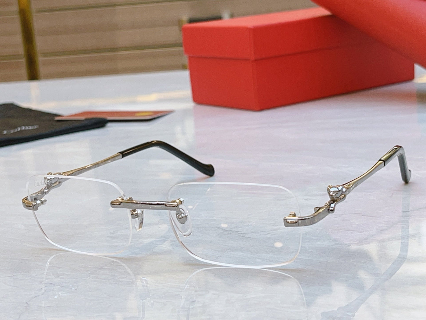 High end temperament transparent sunglasses