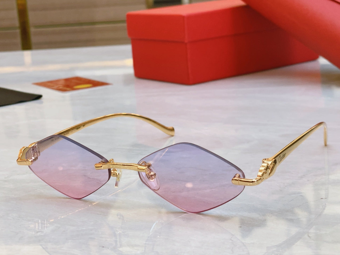 Oblique quadrilateral frameless design high-end sunglasses