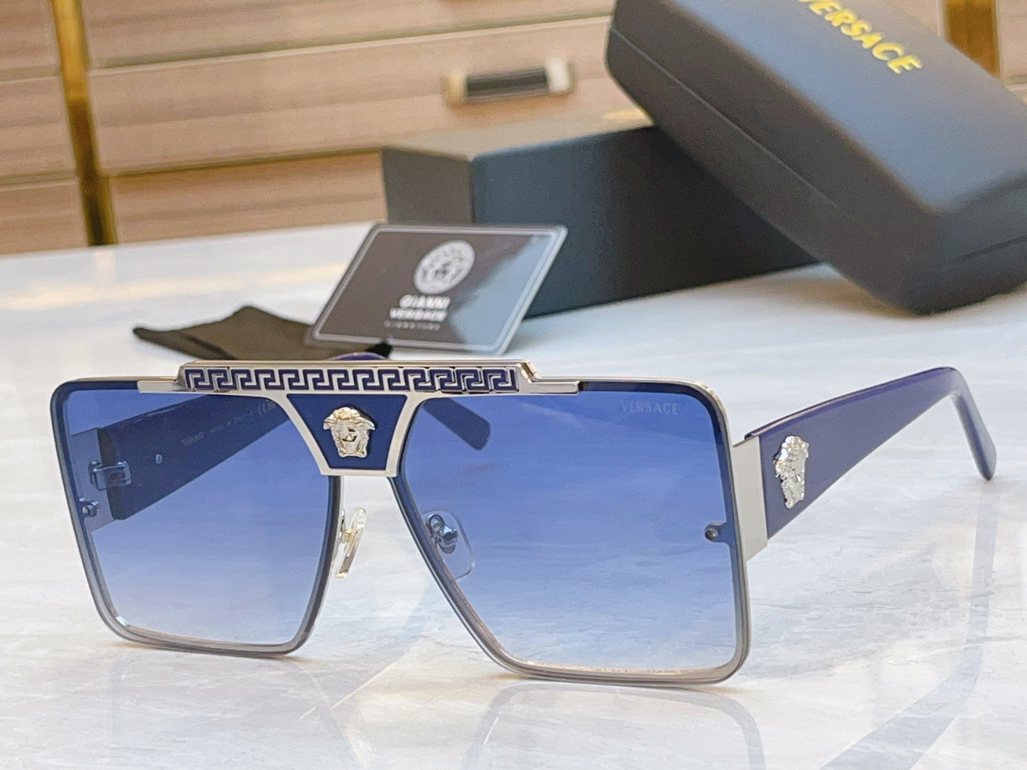 High end large box design sunglasses