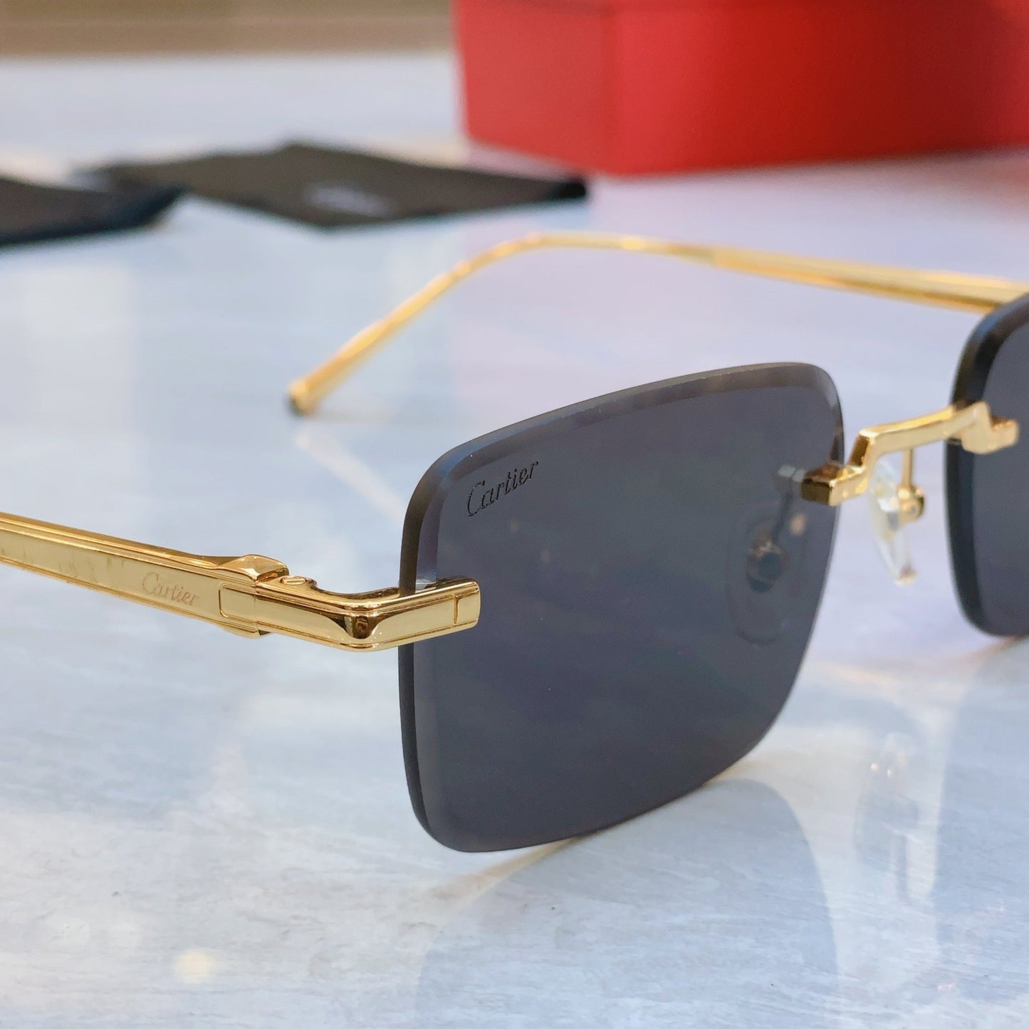 High end minimalist square sunglasses