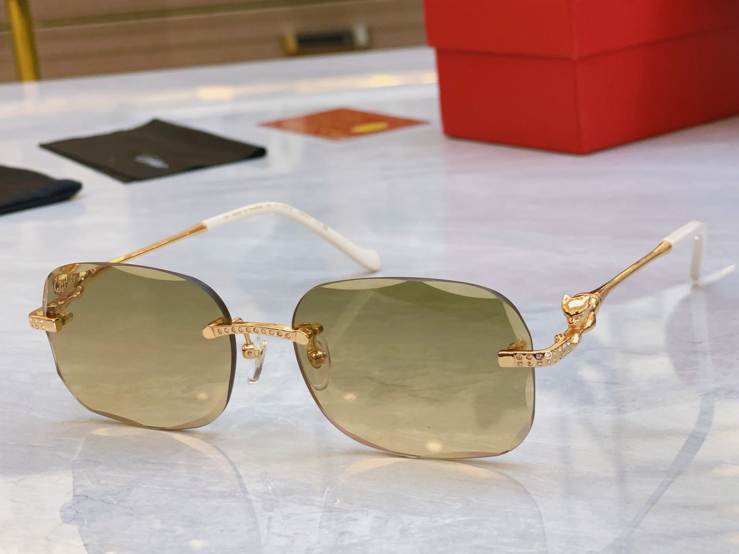 Precision creative cutting high-end sunglasses