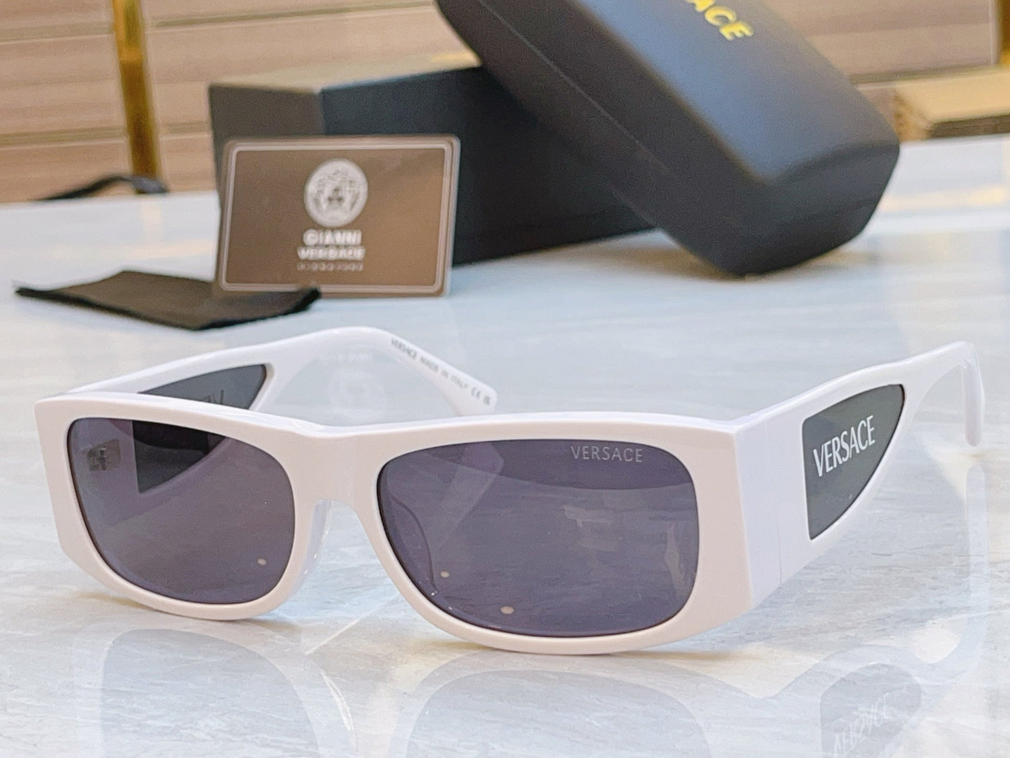 Classic box shaped high-end trendy sunglasses