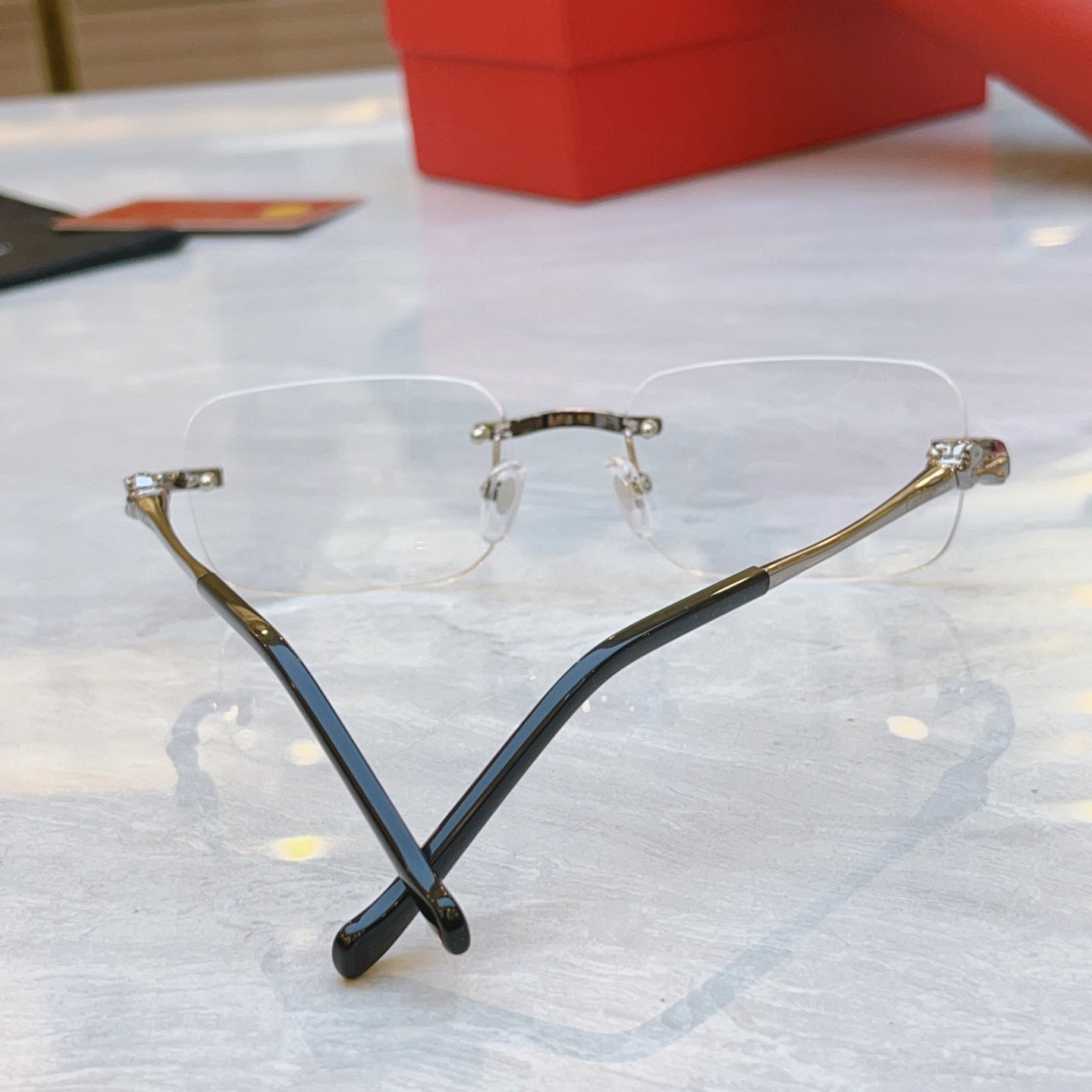 High end temperament transparent sunglasses