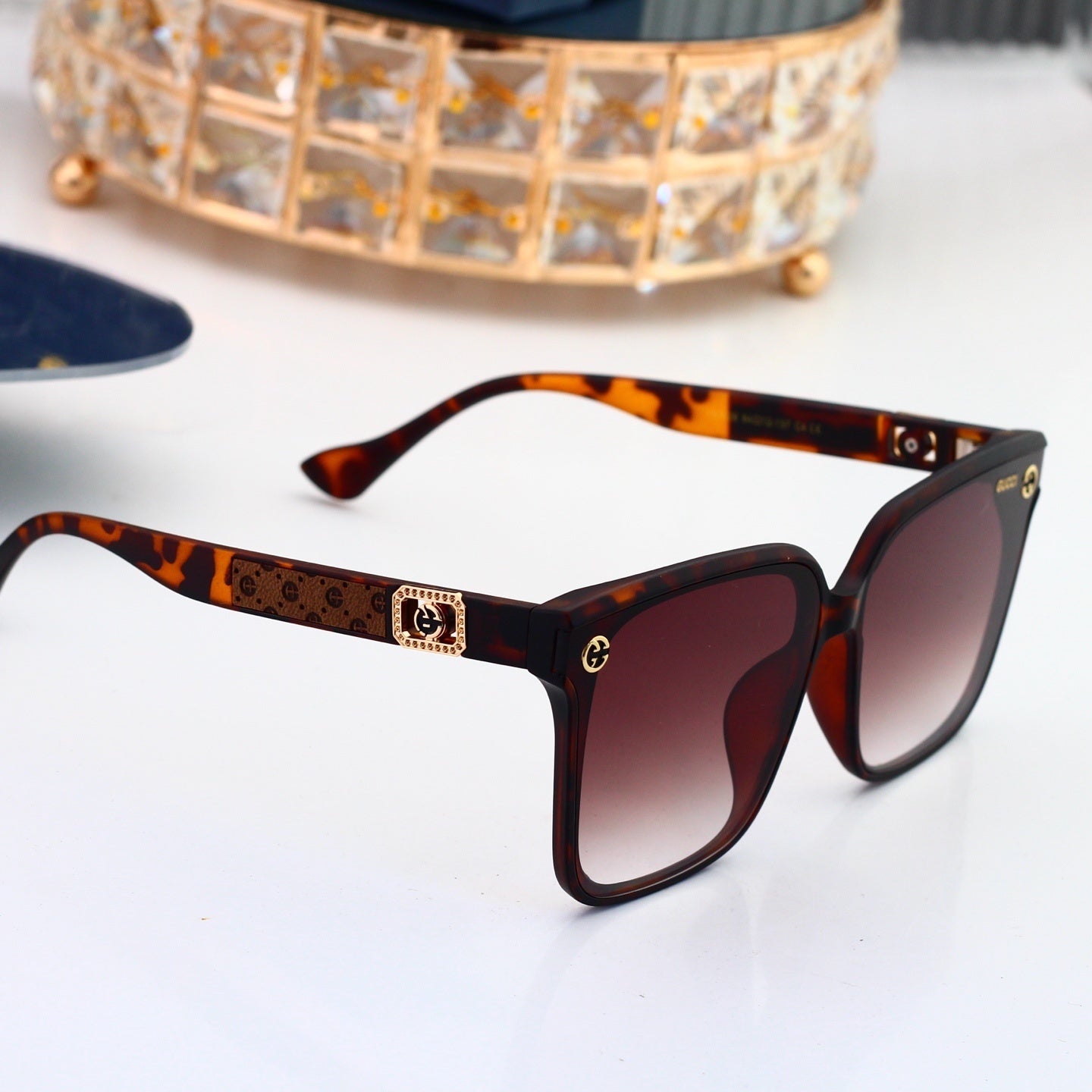 4 Colors Fashion Sunglasses—4029