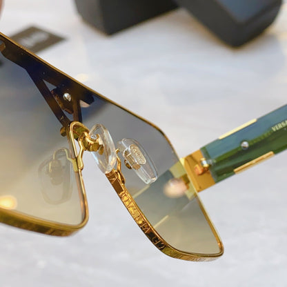 High end gradient color fashion paired with sunglasses