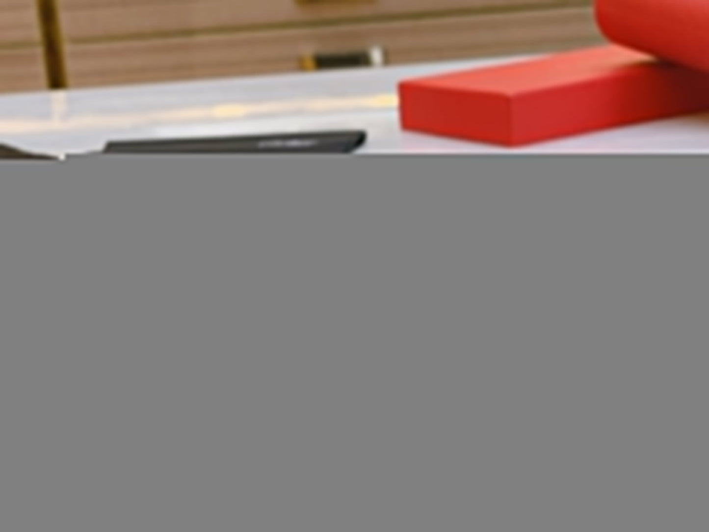 High end leopard finely cut wooden temple sunglasses