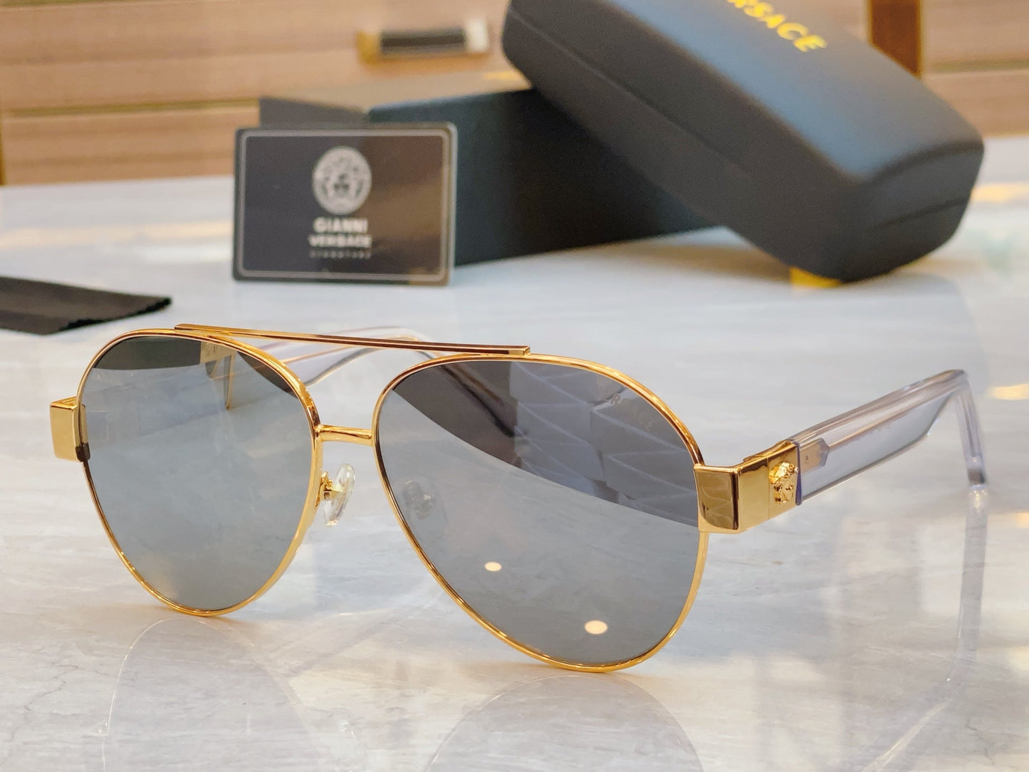 High end fashionable pilot sunglasses