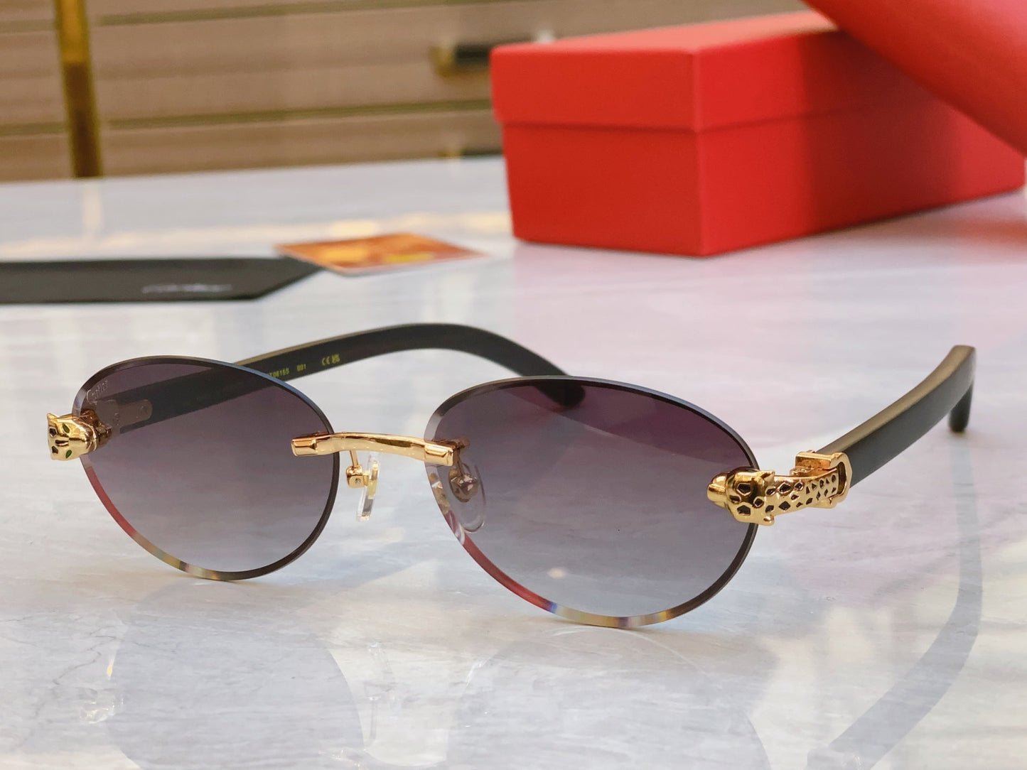 Unique precision cutting high-end leopard sunglasses