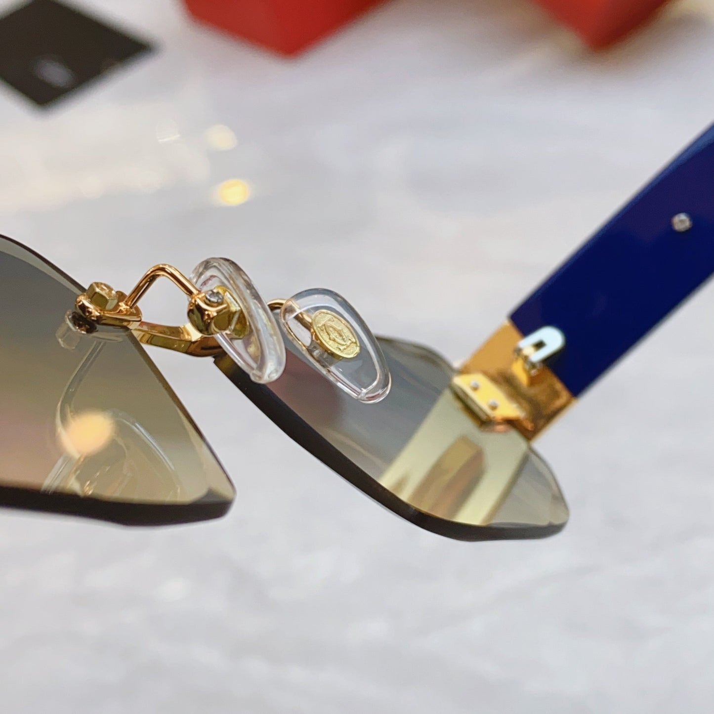 High-end Frameless design precision cutting sunglasses