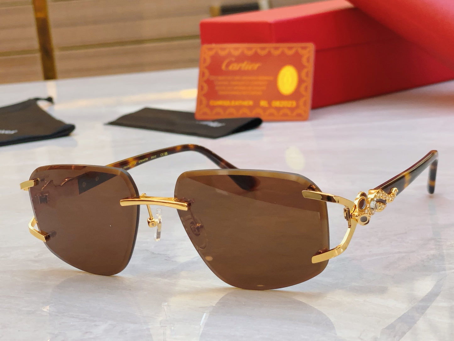 High end classic Diamond Leopard frameless sunglasses