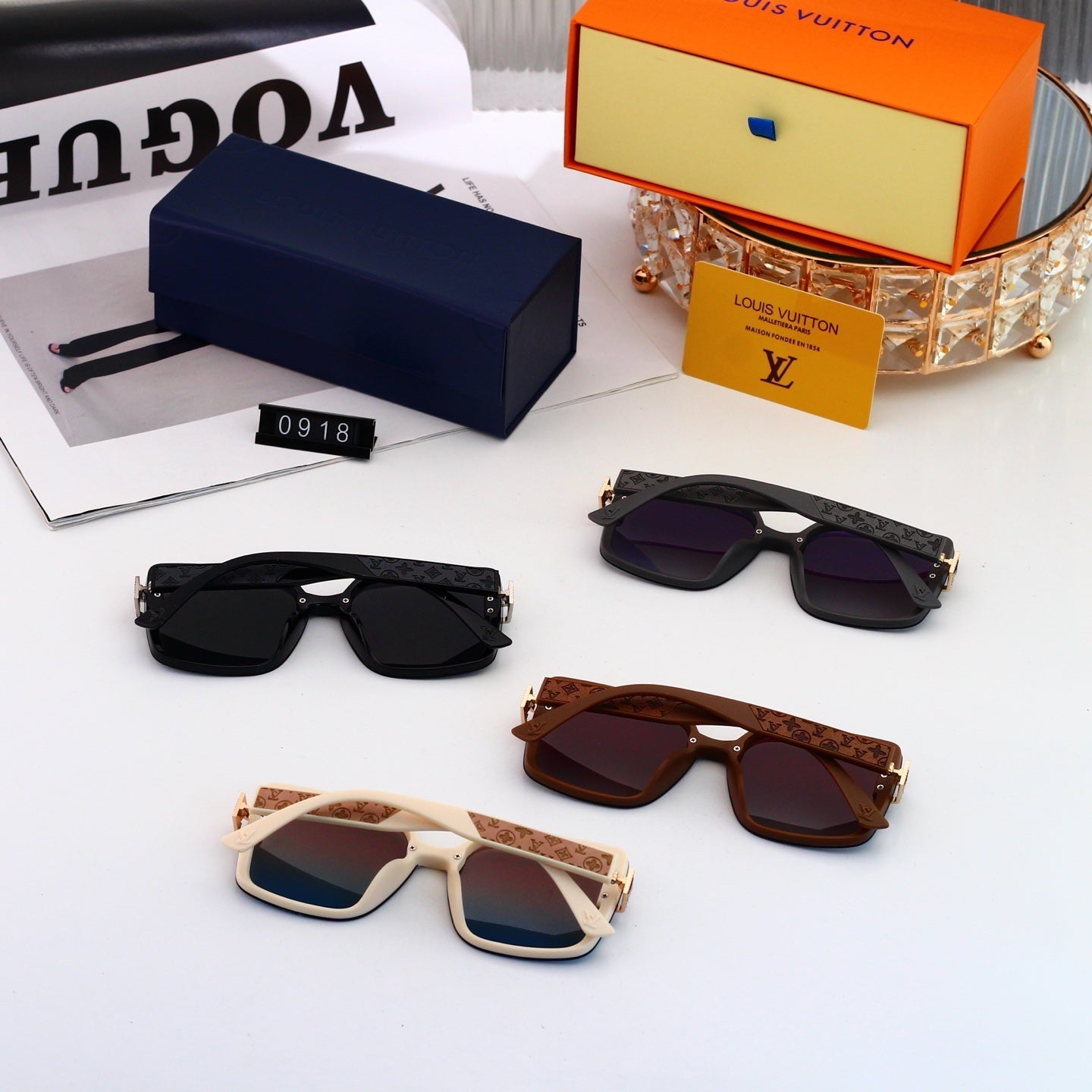 4 Colors Fashion Sunglasses—0918