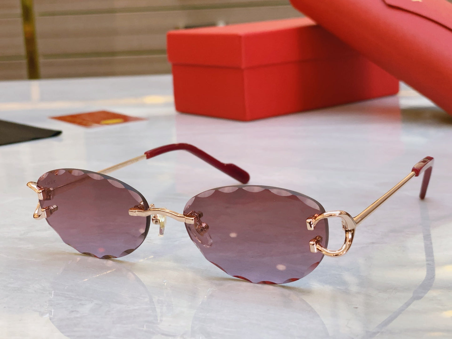 Unique wavy cut high-end lens sunglasses