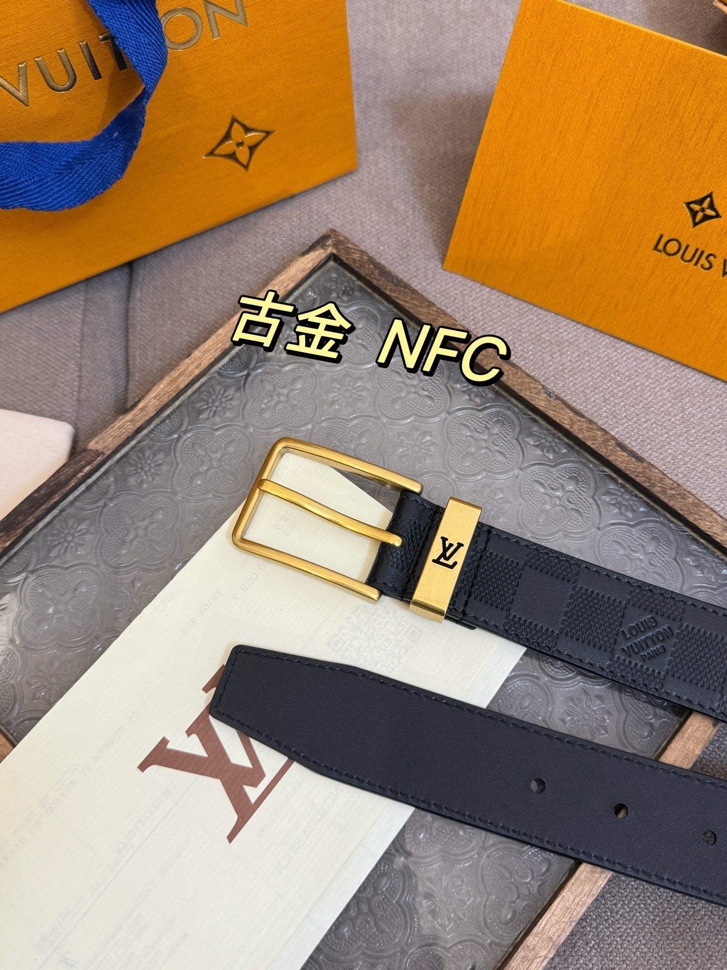 Top layer cowhide checkered golden belt 3.5cm