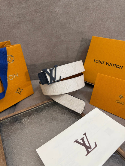 Leather embossed floral belt 4.0cm