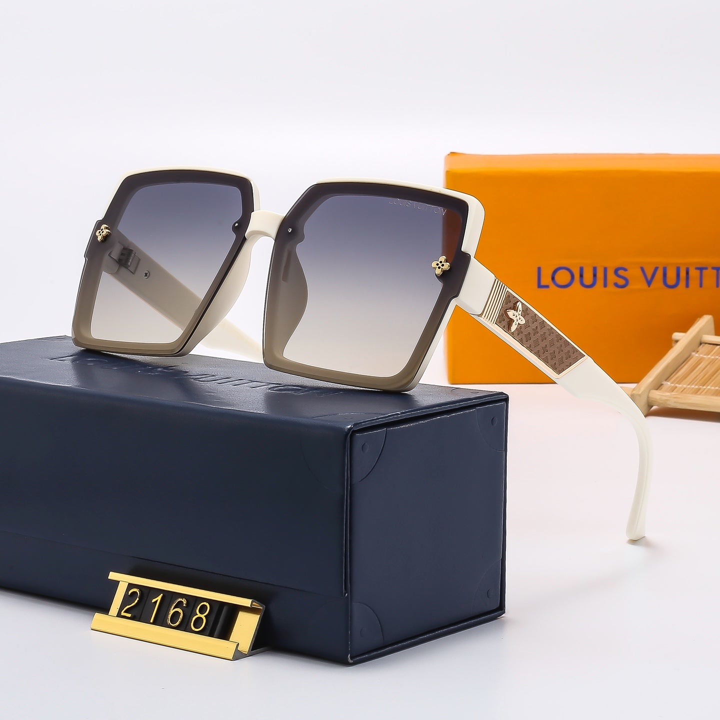 4 Colors Fashion Sunglasses—2168