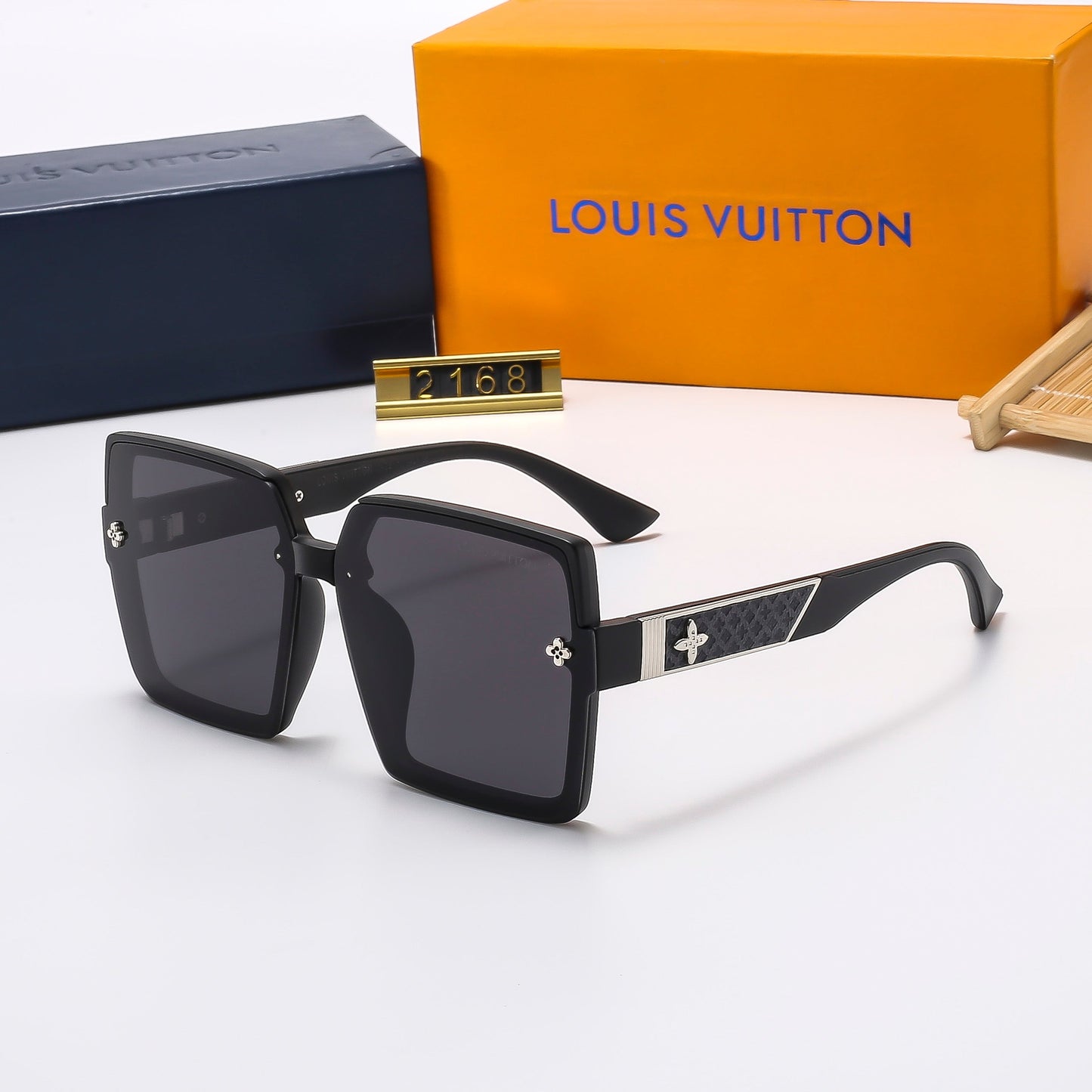 4 Colors Fashion Sunglasses—2168