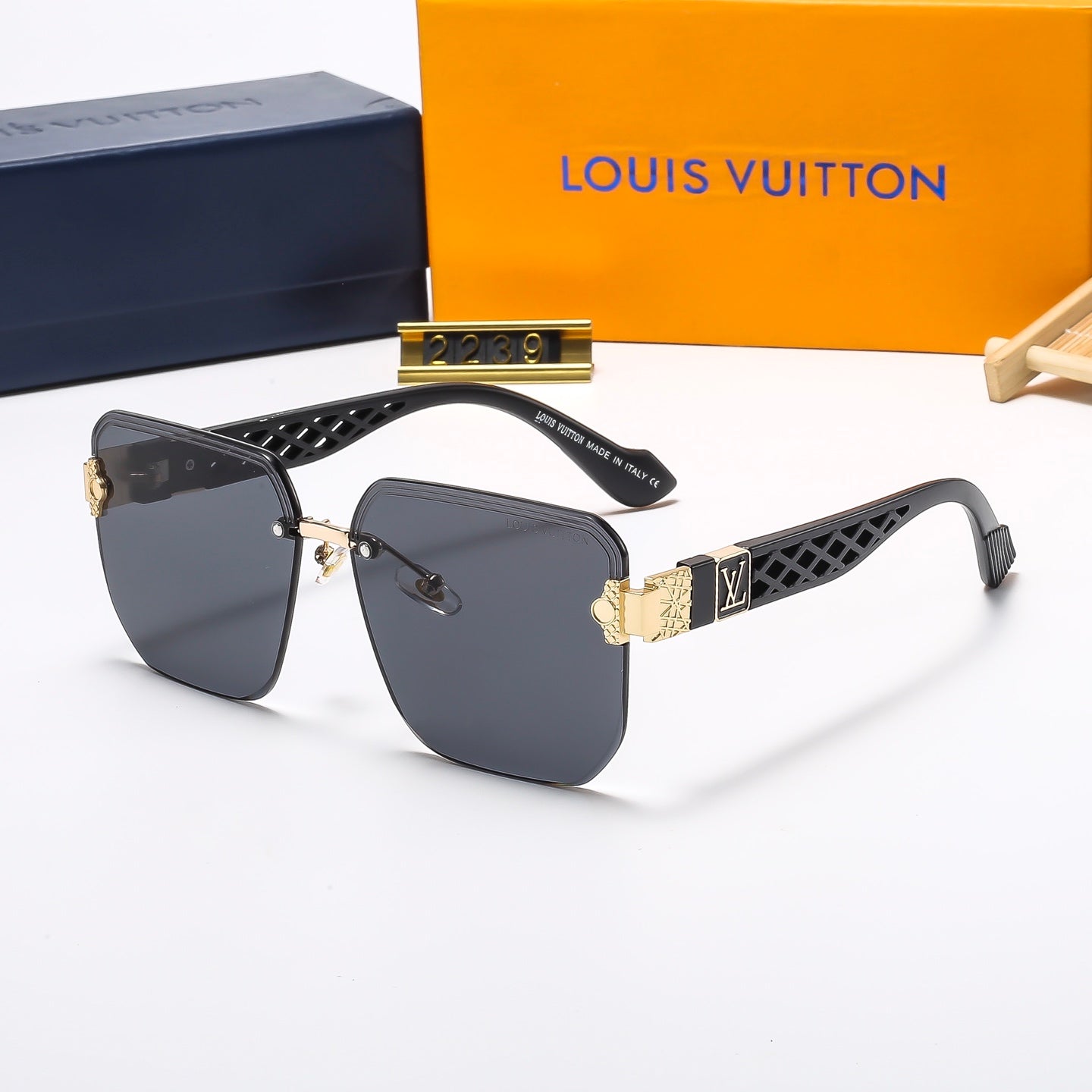 5 Colors Fashion Sunglasses—2239