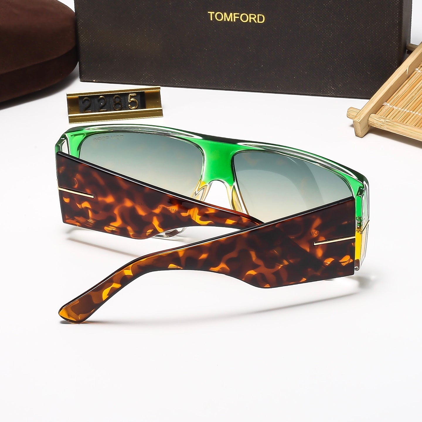 6 Colors Fashion Sunglasses—2285