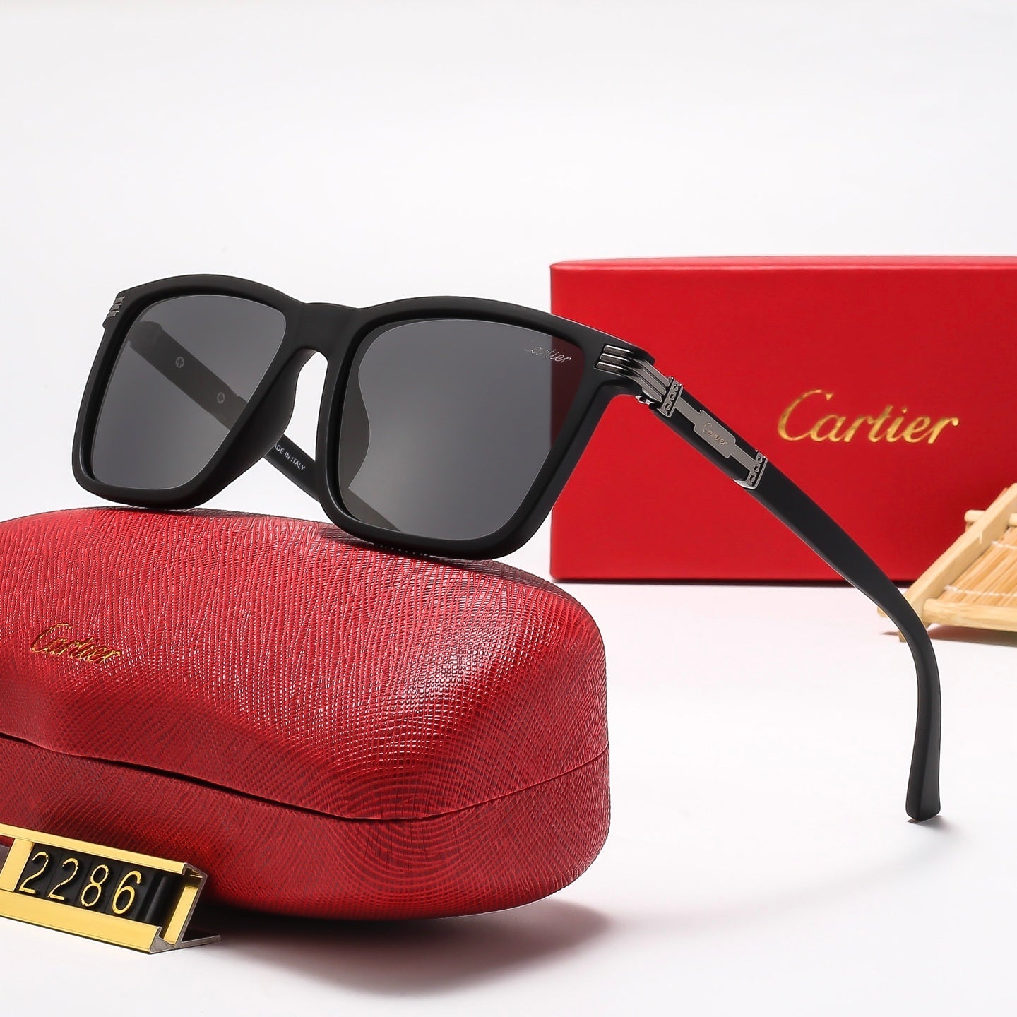 4 Colors Fashion Sunglasses—2286