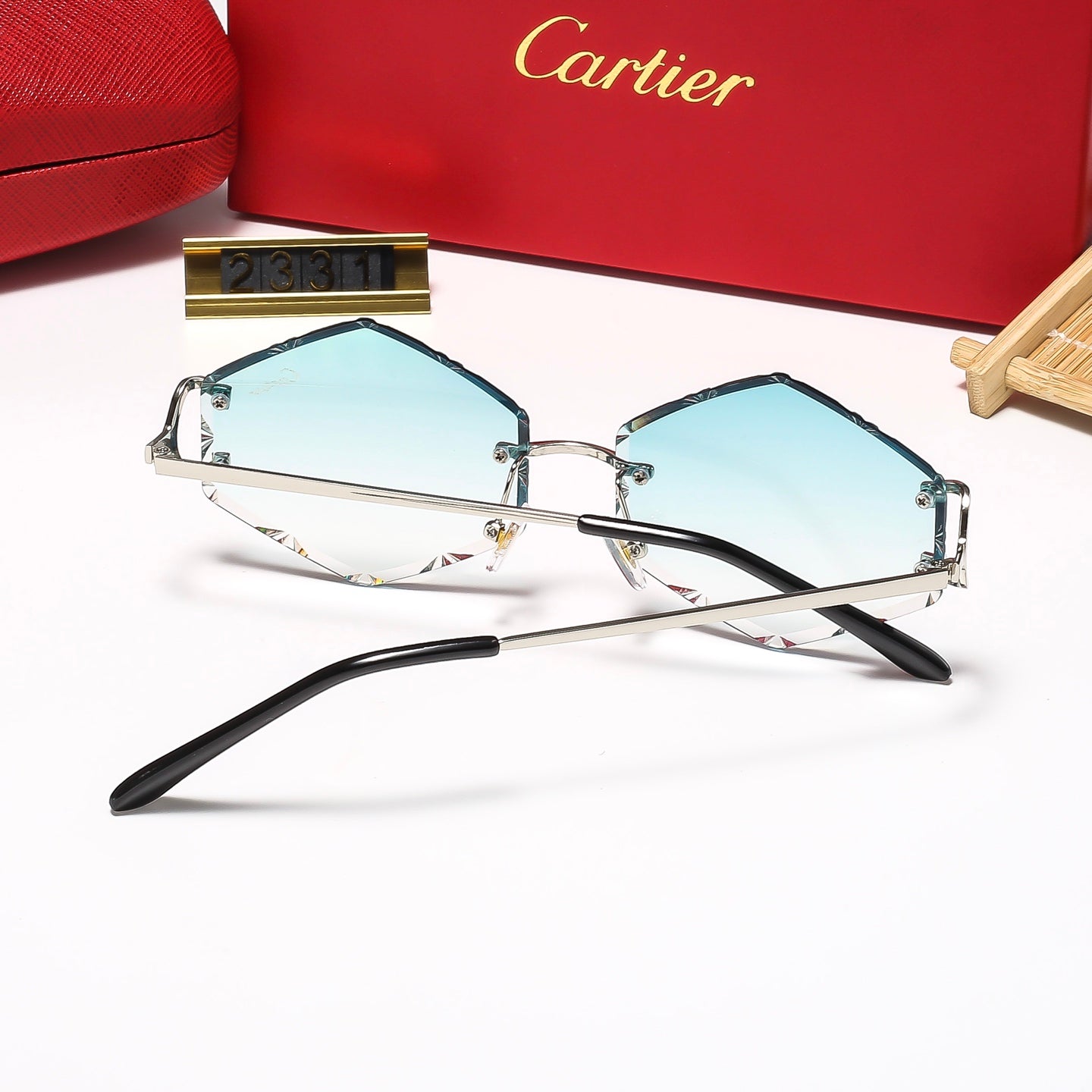 5 Colors Fashion Sunglasses—2324