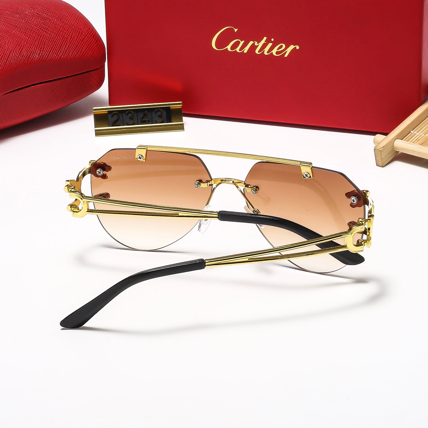 4 Colors Fashion Sunglasses—2343